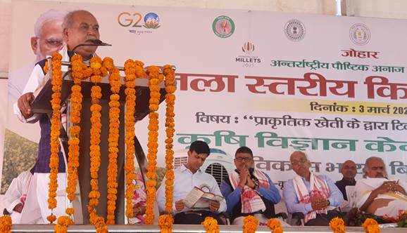  झारखंड के गुमला जिले में बहुउद्देशीय वृहद किसान मेले का केंद्रीय कृषि मंत्री तोमर ने किया शुभारंभ