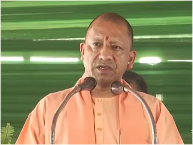  सहजनवा में 10.43 करोड़ की लागत से बनने वाले ग्रामीण स्टेडियम का शिलान्यास किया मुख्यमंत्री ने