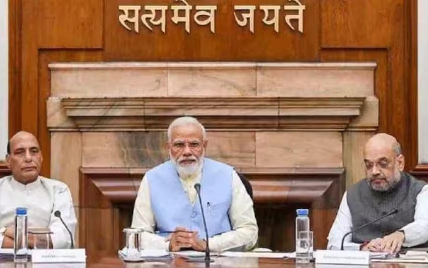  प्रधानमंत्री नरेंद्र मोदी ने मंत्रिमंडल सहयोगियों के साथ बैठक की