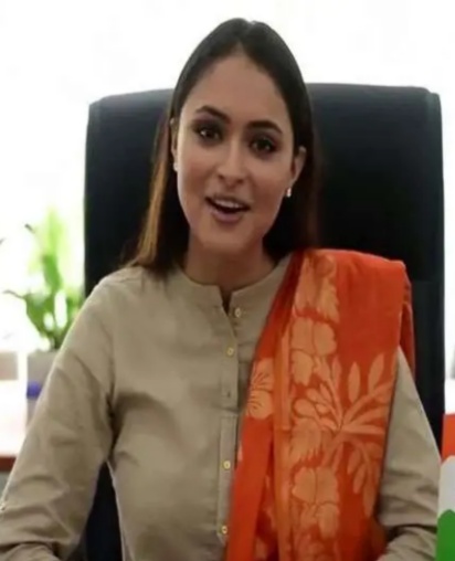  अब हरक सिंह की बहू अनुकीरति गुसाईं ने भी कांग्रेस से नाता तोड़ा