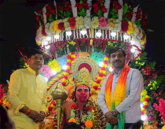  नगर में धूमधाम से निकाली गई बालाजी की शोभायात्रा 