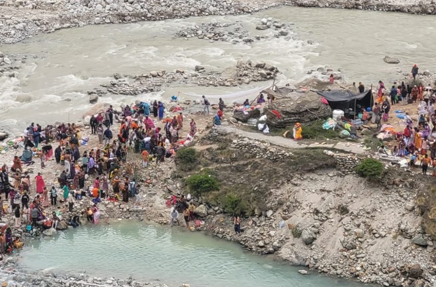  माणा गांव में 12 साल बाद गूंजे धार्मिक स्वर, पुष्कर कुंभ में दक्षिण भारत से उमड़ा श्रद्धालुओं का सैलाब