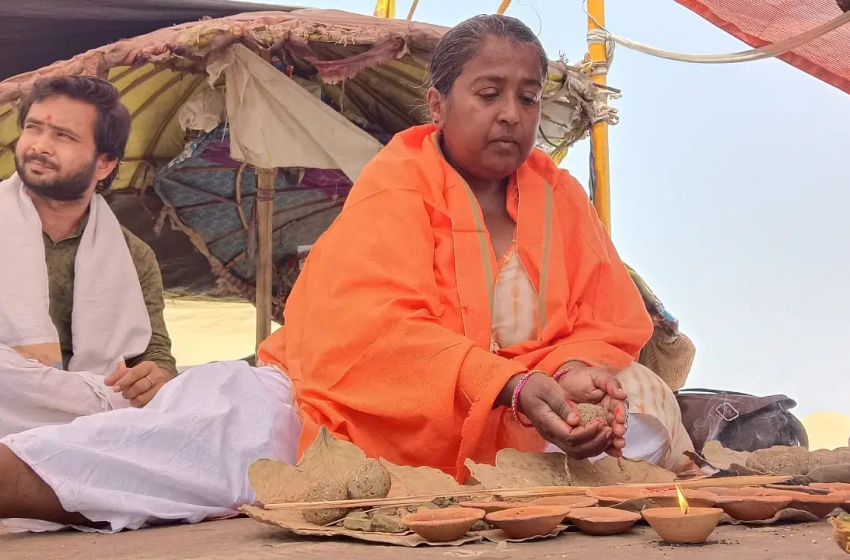  लंदन से बनारस पहुंची बांग्लादेशी मुस्लिम महिला ने सनातन धर्म स्वीकार किया