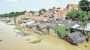  बिहार में बिजली गिरने से 34 लोगों की मौत, नदियां उफनाई, बादल फटने का खतरा