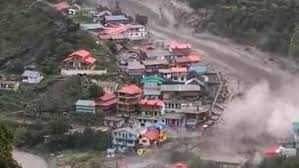  उत्तरकाशी में आपदा के बाद पहाड़ों पर टूरिस्टों को ना जाने की सलाह
