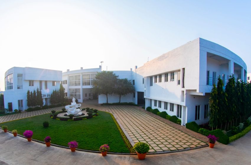  अमृता विश्व विद्यापीठम एनआईआरएफ 2025 में भारत के शीर्ष 10 विश्वविद्यालयों और शीर्ष 10 मेडिकल कॉलेजों में शामिल