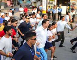  सीएम धामी ने किया ‘नमो युवा रन’ का फ्लैग ऑफ, युवाओं के साथ दौड़े