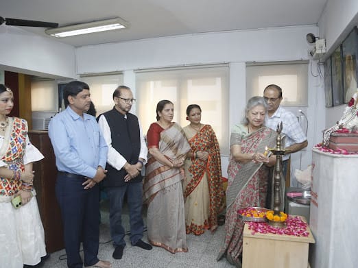पुस्तकों द्वारा स्वस्थ समाज का निर्माण : इंदिरा मोहन
