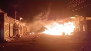  पटाखों के धमाके में तीन झुलसे; जोधपुर फल मंडी में भीषण आग