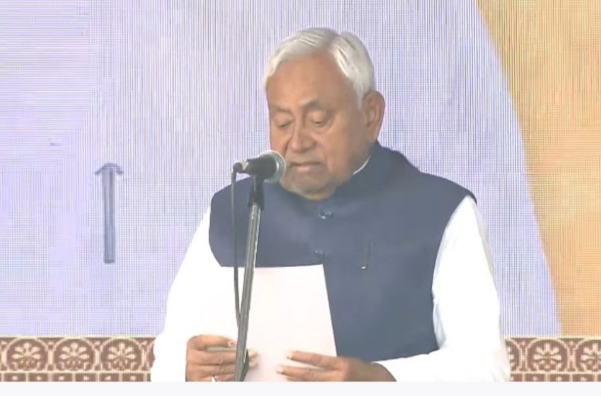  नीतीश कुमार दसवीं बार बने बिहार के मुख्यमंत्री, इनको बनाया मंत्री