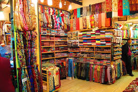  अमेरिका के टैरिफ चुनौतियों के बीच वस्त्र निर्यात में 10 फीसदी की वृद्धि