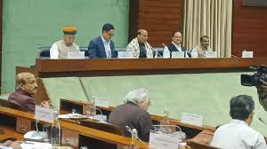  सर्वदलीय बैठक की अध्यक्षता राजनाथ सिंह ने की, सत्र के हंगामेदार रहने के आसार