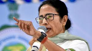  बंगाल को छूने की कोशिश की तो हम देश हिला देंगे: ममता बनर्जी