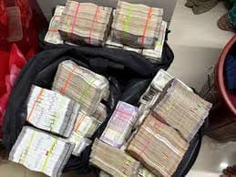  डब्बा व्यापार, ऑनलाइन सट्टेबाजी में 404.46 करोड़ रुपये की आय का खुलासा