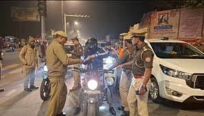  दिल्ली में सुरक्षा व्यवस्था सख्त, 20 हजार पुलिसकर्मी तैनात; कड़ा पहरा