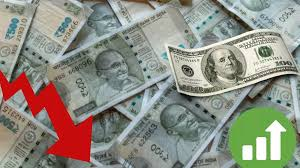  रुपया निचले स्तर पर: डॉलर की मांग बढ़ने से दबाव बढ़ा