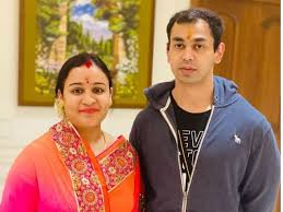  अपर्णा और प्रतीक के बीच होगा तलाक… पति ने बताया स्वार्थी महिला