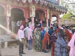  दलित जोड़े को मंदिर में प्रवेश करने से रोका, एक गिरफ्तार, चार फरार