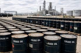  पश्चिम एशिया में बढ़ते तनाव के बीच अंतरराष्ट्रीय बाजार में कच्चे तेल की कीमतों में तेज उछाल