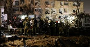  इजरायल के न्यूक्लियर सिटी पर ईरान का मिसाइली हमला, 100 से अधिक घायल, 11 गंभीर