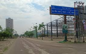  गाजियाबाद में थीम पार्क कागजों में कैद, बिल्डरों ने बेचे महंगे फ्लैट