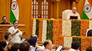  दिल्ली सरकार बजट 2026: 10वीं के मेधावी छात्रों को लैपटॉप, नौवीं की छात्राओं को मिलेगी साइकिल