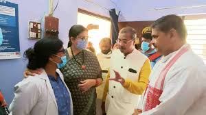  पूर्व केंद्रीय मंत्री स्मृति ईरानी वाराणसी पहुंची, भाजपाइयों ने किया एयरपोर्ट पर स्वागत