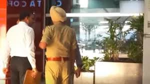  ऑस्ट्रेलिया से डिपोर्ट किए भारतीय नागरिकों को उनके परिजनों के हवाले किया