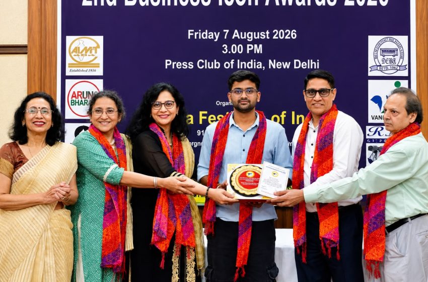  अल्मोड़ा के आशुबोध देवड़ी को राजनीतिक जनसंपर्क में योगदान के लिए मिला सम्मान